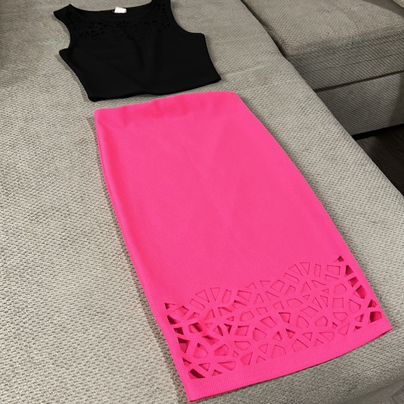 BLVD SKIRT AND TOP SIZE SMALL - Picture 6 of 9